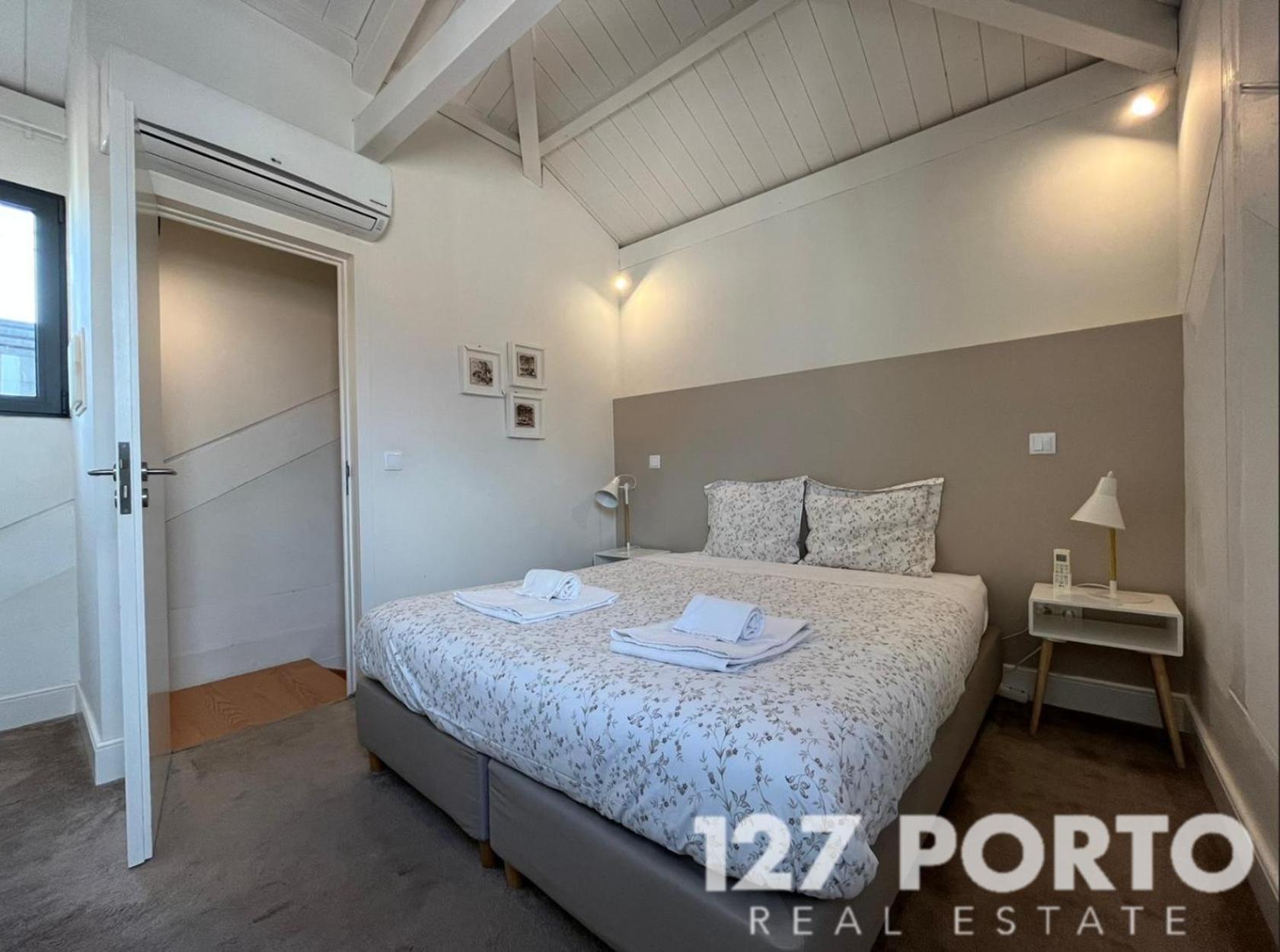 Ml240 Spacious Central Apartment Porto Exterior photo